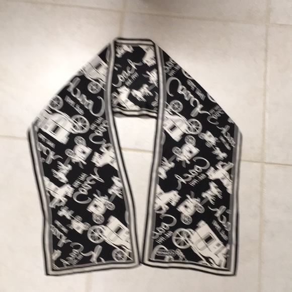 Vintage Coach scarf - Picture 4 of 4